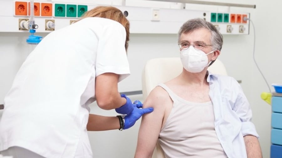 Σωτήρης Τσιόδρας: Από την αφωνία μίλησε για ενδεχόμενη επιδείνωση κορονοϊού - Σημαντική η μάσκα