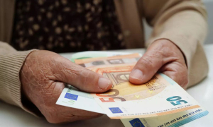 Υπεγράφη η εγκύκλιος για την αύξηση των κύριων συντάξεων κατά 3% από 1/1/2024