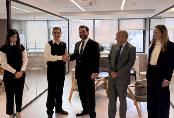 Ναυπηγεία Σαλαμίνας–ACT Infraport: Μνημόνιο συνεργασίας για τη δημιουργία ναυπηγικής μονάδας στην Ινδία
