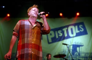 Sex Pistols: Η θρυλική μπάντα επιστρέφει στην αμερικανική σκηνή, μετά από 22 χρόνια