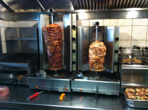 Lockdown: Αυτόφωρο μετά από έφοδο σε ανοιχτό ψητοπωλείο