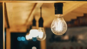 Η ΚΥΑ για τον προσωρινό μηχανισμό επιστροφής εσόδων από προμηθευτές ηλεκτρικού