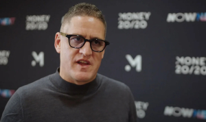 Ο δισεκατομμυριούχος της Volt, Tom Greenwood, σε κρίσιμη κατάσταση μετά από τροχαίο στη Μύκονο