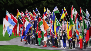 Ολυμπιακοί Αγώνες: Η Τελετή Λήξης και η παράδοση της Ολυμπιακής σημαίας στη Δήμαρχο του Παρισιού