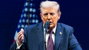 Ντόναλντ Τραμπ: Ο πόλεμος εναντίον του Ιράν θα έχει τελειώσει «σε δυο η τρεις εβδομάδες»