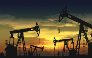 Η παγκόσμια ζήτηση πετρελαίου οδεύει προς νέο ρεκόρ