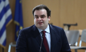 K. Πιερρακάκης: Συνάντηση με τον Πρόεδρο και μέλη της Ελληνικής Ένωσης Τραπεζών