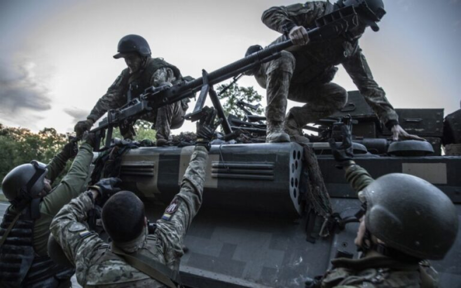 Οι εισαγωγές όπλων στην Ευρώπη σχεδόν διπλασιάστηκαν το 2022