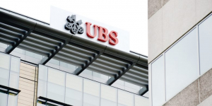 UBS: Οι επενδυτές ανησυχούν για τον πόλεμο, ωστόσο δεν αλλάζουν πορεία όσον αφορά τα χαρτοφυλάκια τους