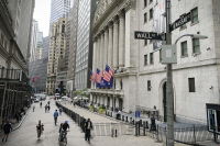 Με νευρικότητα συνεχίζει να κινείται η Wall Street
