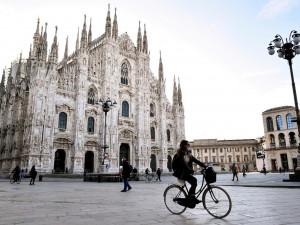 Ιταλία: Καταγράφηκε μείωση των θανάτων ύστερα από τους εμβολιασμούς