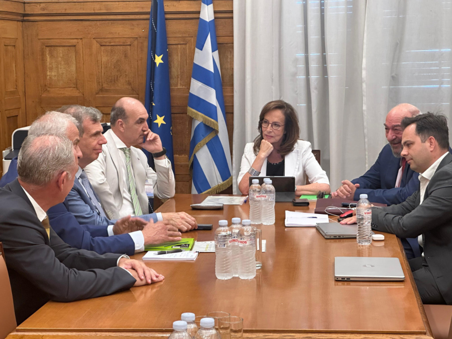 Συνάντηση του ΠΑΣΟΚ με την Ένωση Σούπερ Μάρκετ Ελλάδας, για την ακρίβεια και τη λειτουργία της αγοράς
