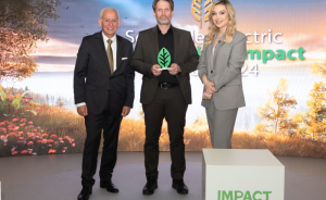Η ISOMAT βραβεύτηκε ως Country Winner στα φετινά Sustainability Impact Awards της Schneider Electric
