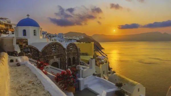 Travel Trends 2026 της Visa: Η Ελλάδα συγκαταλέγεται στους κορυφαίους ταξιδιωτικούς προορισμούς και το 2026