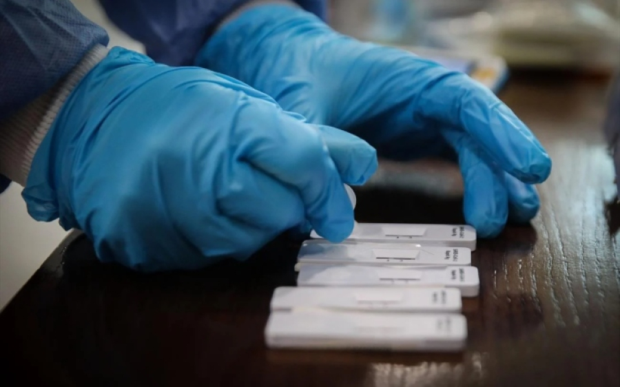 Αυξάνονται παγκοσμίως τα περιστατικά κορωνοϊού - Τι συμβαίνει με την υποπαραλλαγή JN.1