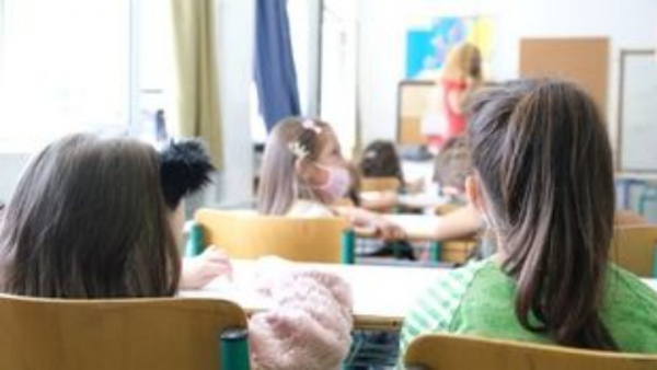 Από Σεπτέμβριο το 50% των ολοήμερων Νηπιαγωγείων-Δημοτικών θα λειτουργούν ως τις 17:30