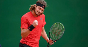 Εύκολα ο Τσιτσιπάς 2-0 τον Χουάμε Μουνάρ στη Βαρκελώνη