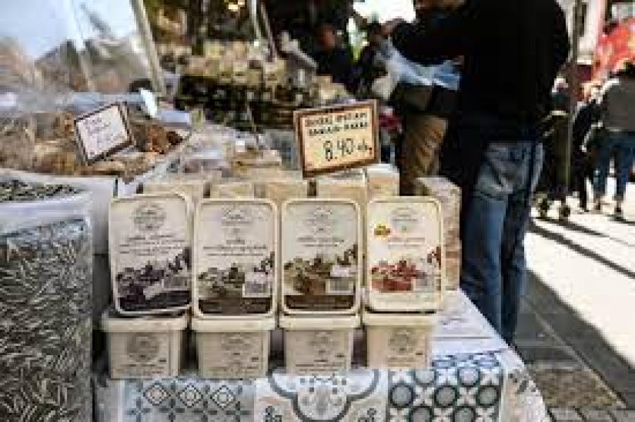 Τα καταστήματα τροφίμων λειτουργούν κανονικά την Καθαρά Δευτέρα