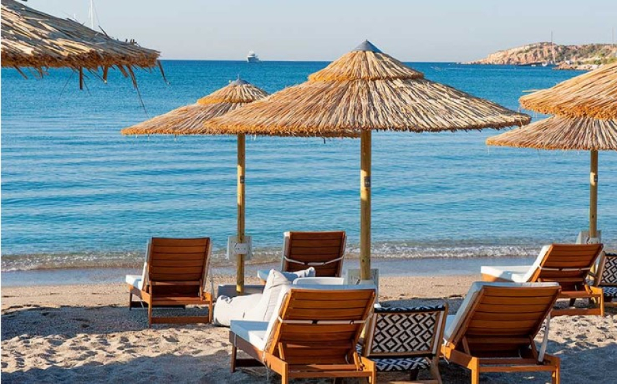 ΚΕΔΕ: Αντίθετη με τις νέες ρυθμίσεις εκμίσθωσης παραλιών και το τέλος παρεπιδημούντων