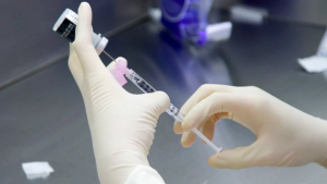 Βρετανία: Ξεκινά η χορήγηση πρωτοποριακού εμβολίου mRNA σε καρκινοπαθείς