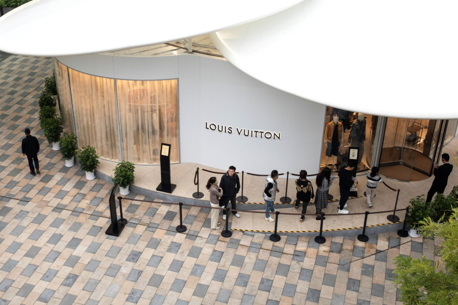 Ο οίκος Louis Vuitton γιορτάζει την 130η επέτειο του μονογράμματός του