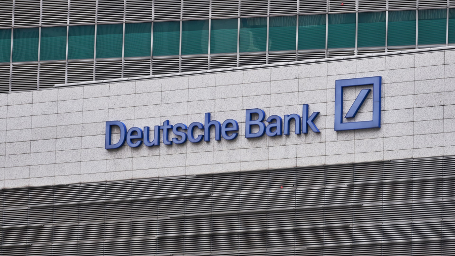 Deutsche Bank: Κεφαλαιακό κέρδος 300 εκατ. ευρώ στο δ' τρίμηνο