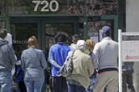 ΗΠΑ: Εκατομμύρια πολίτες χάνουν τα επιδόματα ανεργίας, λόγω της λήξης των υποστηρικτικών μέτρων