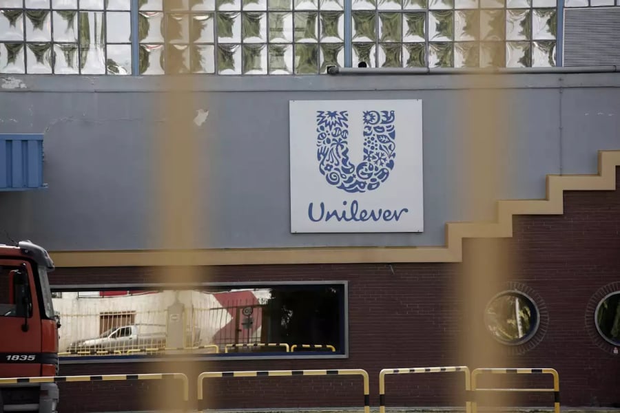 Unilever: Έτοιμη να κόψει 7.500 θέσεις εργασίας
