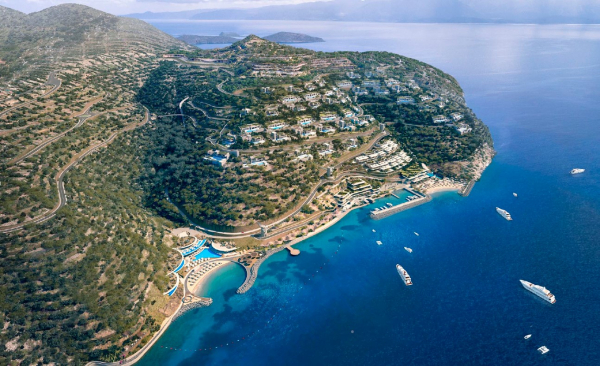 Σε ποιο έργο ξεκίνησαν να διατίθενται προς πώληση βίλες που είναι ακόμα στα σχέδια