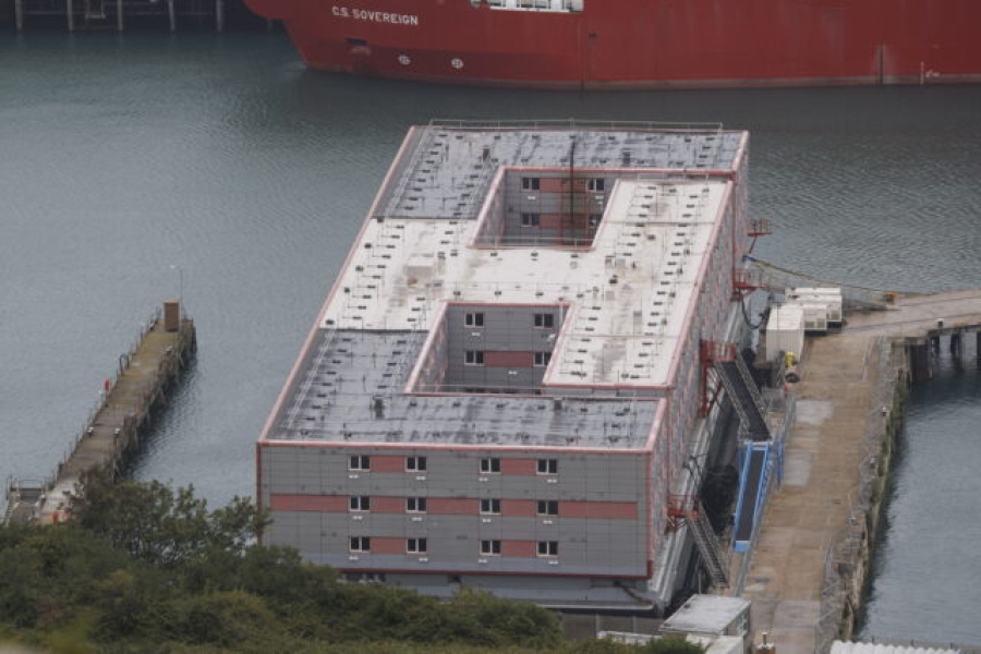 Βρετανία: Μέχρι 28 μέρες οι μετανάστες στα κέντρα κράτησης