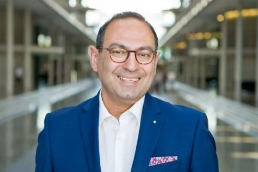 Ο Έλληνας βουλευτής που διεκδικεί την επανεκλογή του στις γερμανικές εκλογές