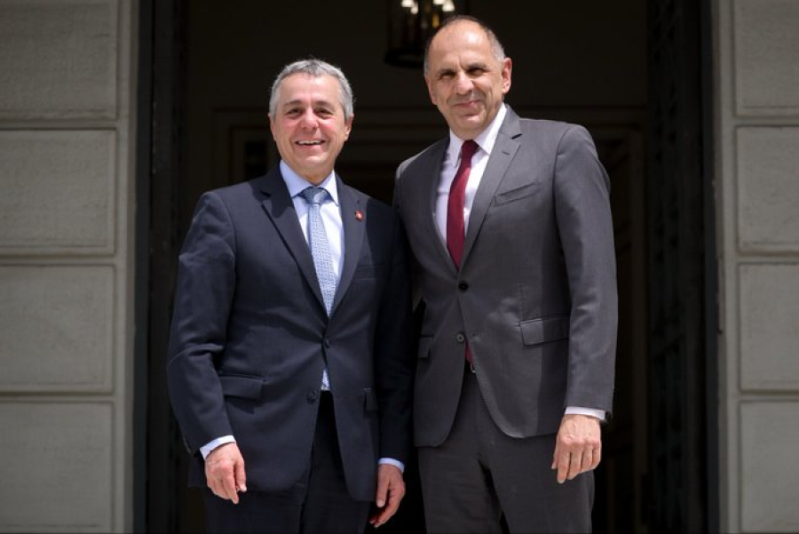 Mε τον ΥΠΕΞ της Ελβετίας συναντήθηκε ο Γ. Γεραπετρίτης