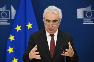 ΔΟΕ - Φ. Μπιρόλ: Ο κόσμος είναι αντιμέτωπος με τη μεγαλύτερη ενεργειακή κρίση στην ιστορία