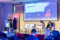 Υπουργείο Εργασίας: Κυβερνητικές δράσεις για την αντιμετώπιση της ενδοοικογενειακής βίας