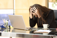 Deloitte: Ανησυχητικά τα επίπεδα εργασιακής εξουθένωσης για τις γυναίκες