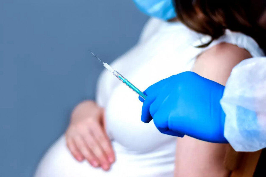 Έρευνα: Τα εμβόλια κατά του κορονοϊού προστατεύουν τις έγκυες και δεν κάνουν ζημιά στον πλακούντα
