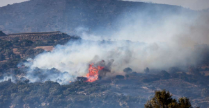 Σε πλήρη εξέλιξη η μεγάλη πυρκαγιά στο νότιο Ρέθυμνο - Σε ύφεση σε Σητεία, Αθερινόλακο, Αγία Τριάδα