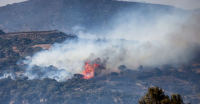 Σε πλήρη εξέλιξη η μεγάλη πυρκαγιά στο νότιο Ρέθυμνο - Σε ύφεση σε Σητεία, Αθερινόλακο, Αγία Τριάδα