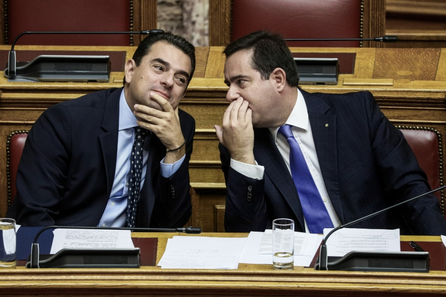 ΟΠΕΚΕΠΕ: Την παραίτηση τους υπέβαλαν οι Κώστας Σκρέκας και Νότης Μηταράκης