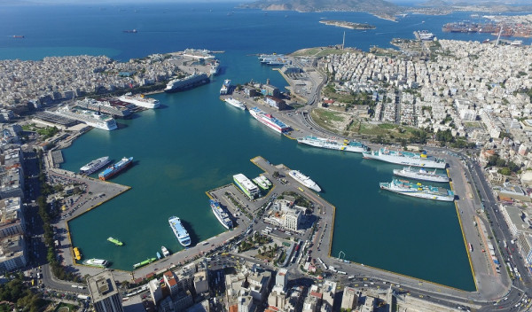 ΟΛΠ: Εγκρίθηκε η αγορά 2 γερανών για τη ΝΕΖ Περάματος