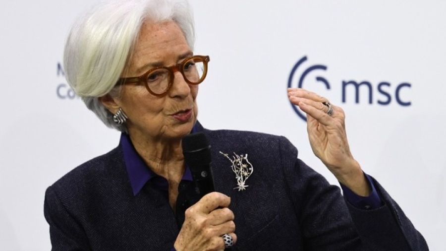 Η Λαγκάρντ ίσως εγκαταλείψει πρόωρα την ΕΚΤ ενόψει προεδρικών εκλογών στη Γαλλία (FT)