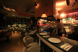 Άνοδος 28% στον τζίρο των επιχειρήσεων εστίασης - καταλυμάτων τον Οκτώβριο