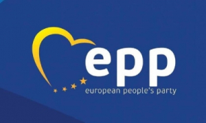 ΕΛΚ: «Ανεπαρκές» και «αργοπορημένο» το σχέδιο της Κομισιόν για την πράσινη βιομηχανία