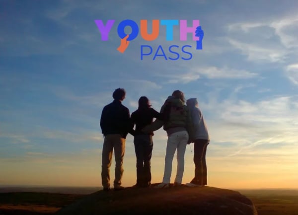 Youth Pass: Περισσότερες από 147.000 αιτήσεις – Κερδίζει συνεχώς «έδαφος» στους νέους
