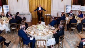 Λευκος Οίκος: 250 εκατ. για τη νέα αίθουσα χορού – Οι μεγάλοι χρηματοδότες και το «ευχαριστήριο» δείπνο του Τραμπ