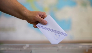 Δημοσκόπηση Real Poll: Ο ΟΠΕΚΕΠΕ πλήττει τη ΝΔ, αλλά κανείς δεν κερδίζει