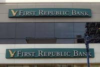ΗΠΑ: Στο μάτι του κυκλώνα η First Republic Bank - Κίνδυνος διαρροής καταθέσεων 