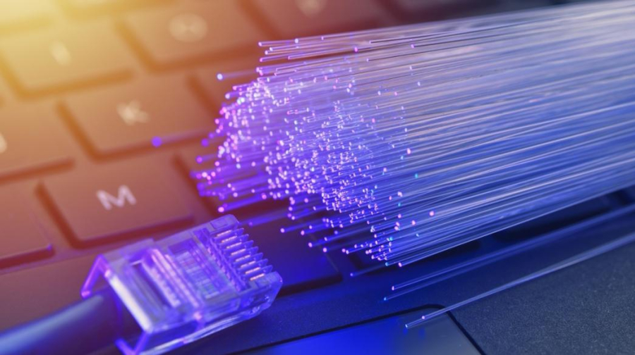 Έρχεται νοucher για εγκατάσταση οπτικών ινών και «έξυπνων» μετρητών σε κτίρια