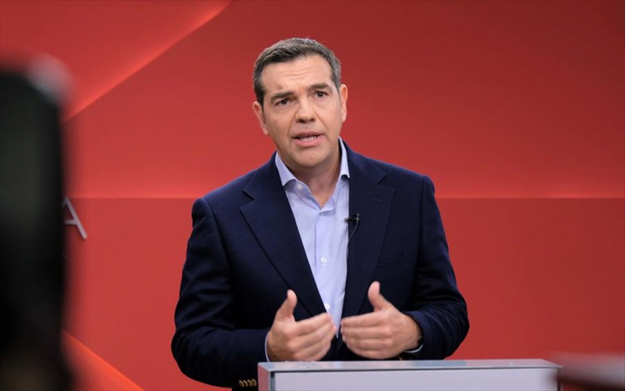 Τσίπρας για Μητσοτάκη: Μόνο ηγέτες τύπου Όρμπαν θα απαντούσαν με αυτόν τον τρόπο