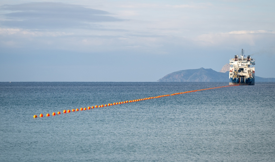 Vodafone - Κρήτη: Ολοκληρώθηκε το κυρίως τμήμα του υποθαλάσσιου συστήματος οπτικών ινών 2Africa